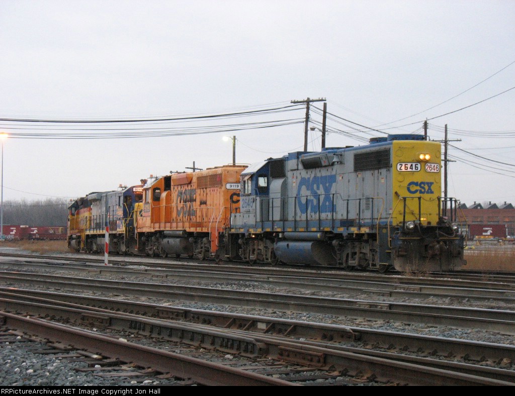 CSX 2646 with drones 9119, 9249 & 9120